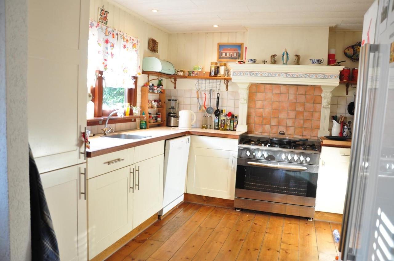 Sfeervol, Ruim En Luxe Chalet In Bosrijke Omgeving Villa Diessen ภายนอก รูปภาพ